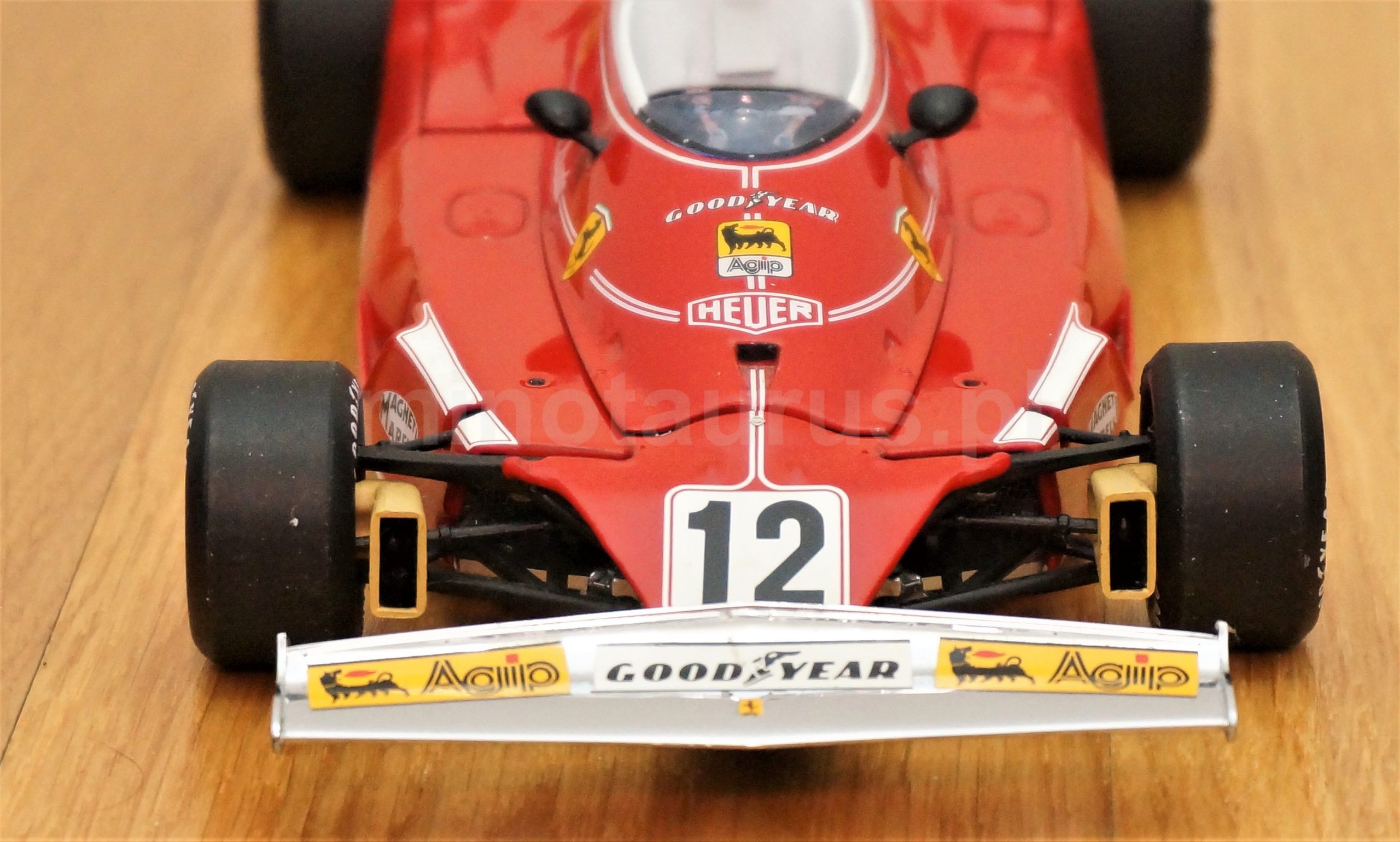 1976 Ferrari 312T2 Hot Wheels Elite 1:18 – Minotaurus