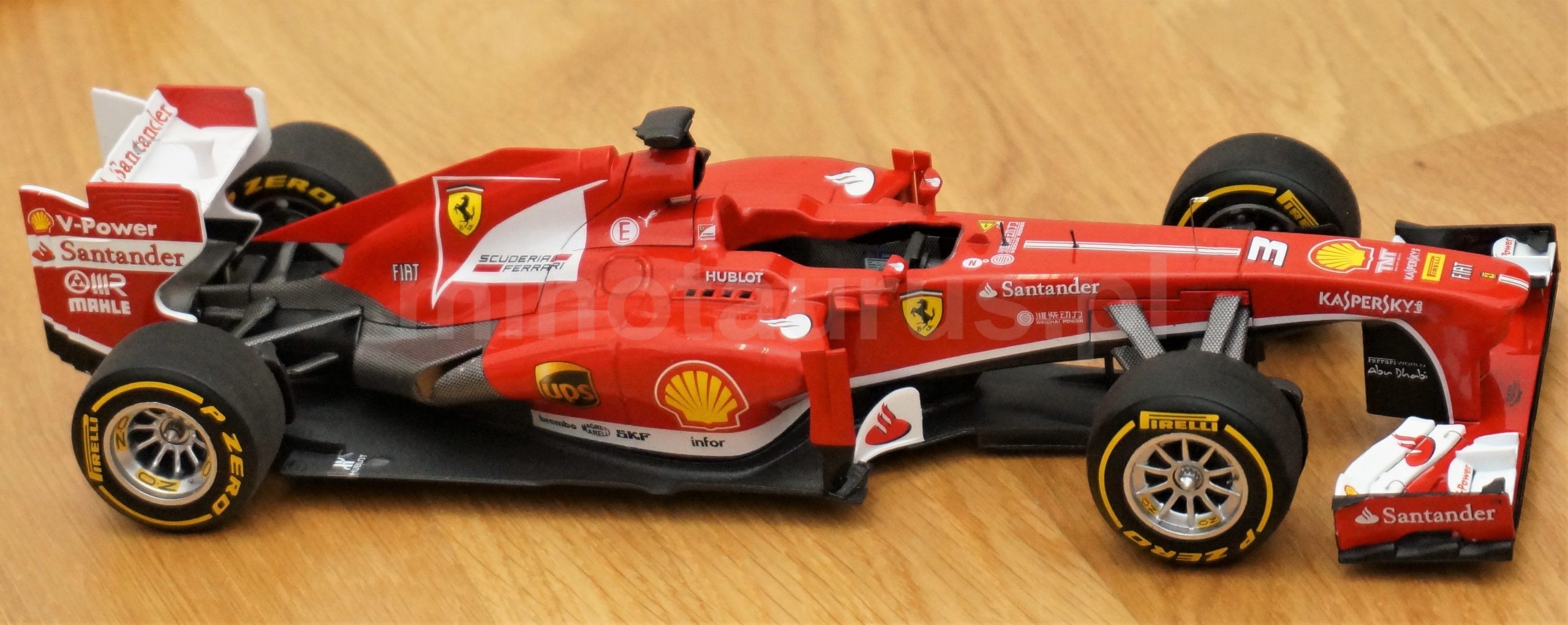2013 Ferrari F138 Hot Wheels Elite 1:18 – Minotaurus